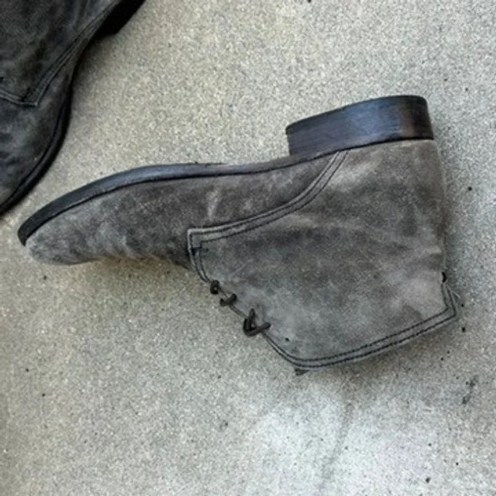 Fiorentini + Baker Mens Grey Suede Chukka Boots Made in Italy Sz 43 Ankle Boots